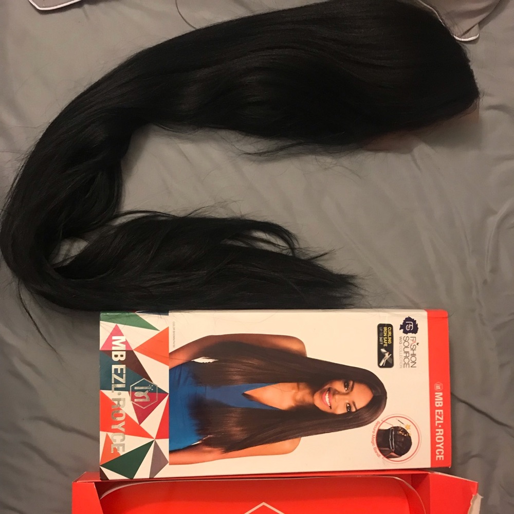 BLACK SYNTHETIC 42 INCH WIG